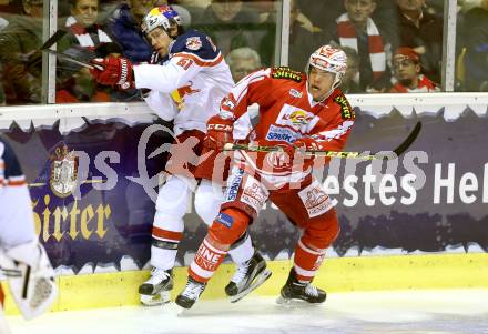 EBEL. Eishockey Bundesliga. KAC gegen EC Red Bull Salzburg. Thomas Hundertpfund, (KAC), Matthias Trattnig (Salzburg). Klagenfurt, am 8.3.2016.
Foto: Kuess

---
pressefotos, pressefotografie, kuess, qs, qspictures, sport, bild, bilder, bilddatenbank