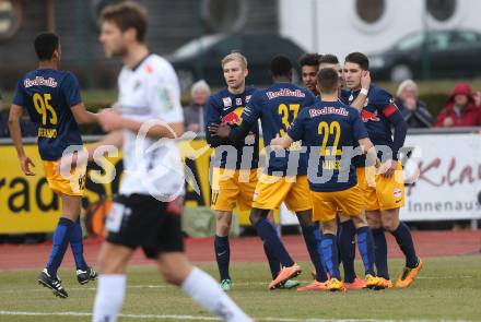 Fussball tipico Bundesliga. RZ Pellets WAC gegen FC Red Bull Salzburg. Torjubel Salzburg. Lavanttal Arena Wolfsberg, am 12.3.2016.
Foto: Kuess
---
pressefotos, pressefotografie, kuess, qs, qspictures, sport, bild, bilder, bilddatenbank