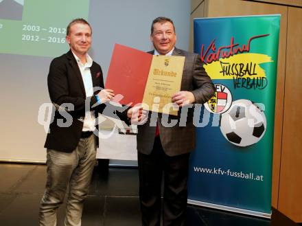 Kaerntner Fussballverband. Ordentliche Hauptversammlung.  Klaus Mittersdorfer, Walter Auer. Villach, am 11.3.2016.
Foto: Kuess
---
pressefotos, pressefotografie, kuess, qs, qspictures, sport, bild, bilder, bilddatenbank