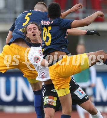 Fussball tipico Bundesliga. RZ Pellets WAC gegen FC Red Bull Salzburg. Jonas Hellquist,  (WAC), Caleta Car Duje, Fernandes Da Silva Bernardo (Salzburg). Lavanttal Arena Wolfsberg, am 12.3.2016.
Foto: Kuess
---
pressefotos, pressefotografie, kuess, qs, qspictures, sport, bild, bilder, bilddatenbank