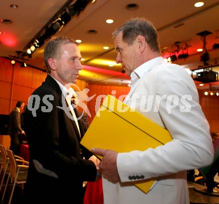 Kaerntner Fussballverband. Ordentliche Hauptversammlung.  Klaus Mittersdorfer, Helmut Kirisits. Villach, am 11.3.2016.
Foto: Kuess
---
pressefotos, pressefotografie, kuess, qs, qspictures, sport, bild, bilder, bilddatenbank