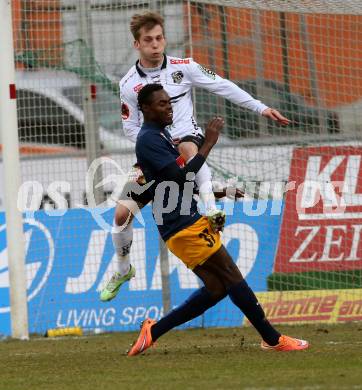 Fussball tipico Bundesliga. RZ Pellets WAC gegen FC Red Bull Salzburg. Marc Andre Schmerboeck,  (WAC), Oberlin Dimitri Joseph (Salzburg). Lavanttal Arena Wolfsberg, am 12.3.2016.
Foto: Kuess
---
pressefotos, pressefotografie, kuess, qs, qspictures, sport, bild, bilder, bilddatenbank