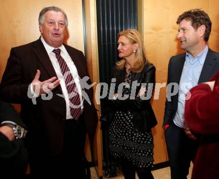 Kaerntner Fussballverband. Ordentliche Hauptversammlung.  Alfred Ludwig, Waltraud und Dietmar Riegler. Villach, am 11.3.2016.
Foto: Kuess
---
pressefotos, pressefotografie, kuess, qs, qspictures, sport, bild, bilder, bilddatenbank