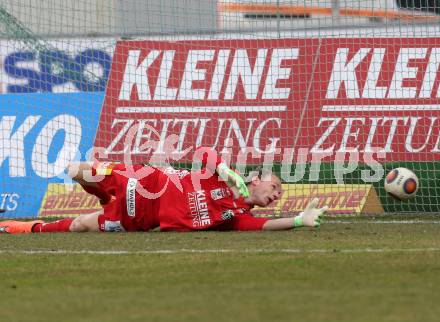 Fussball tipico Bundesliga. RZ Pellets WAC gegen FC Red Bull Salzburg. Alexander Kofler (WAC). Lavanttal Arena Wolfsberg, am 12.3.2016.
Foto: Kuess
---
pressefotos, pressefotografie, kuess, qs, qspictures, sport, bild, bilder, bilddatenbank