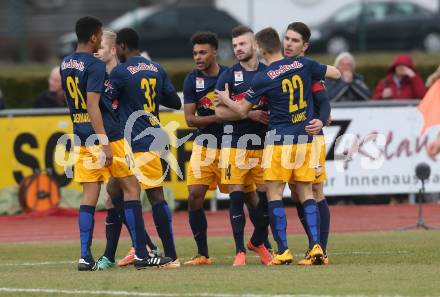 Fussball tipico Bundesliga. RZ Pellets WAC gegen FC Red Bull Salzburg. Torjubel Salzburg. Lavanttal Arena Wolfsberg, am 12.3.2016.
Foto: Kuess
---
pressefotos, pressefotografie, kuess, qs, qspictures, sport, bild, bilder, bilddatenbank