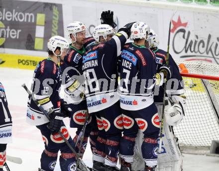 EBEL. Eishockey Bundesliga. EC VSV gegen EC Red Bull Salzburg. Jubel (VSV). Villach, am 15.3.2016.
Foto: Kuess 


---
pressefotos, pressefotografie, kuess, qs, qspictures, sport, bild, bilder, bilddatenbank