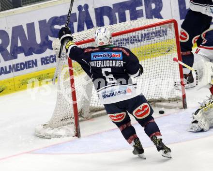 EBEL. Eishockey Bundesliga. EC VSV gegen EC Red Bull Salzburg. Torjubel Gerhard Unterluggauer (VSV). Villach, am 15.3.2016.
Foto: Kuess 


---
pressefotos, pressefotografie, kuess, qs, qspictures, sport, bild, bilder, bilddatenbank