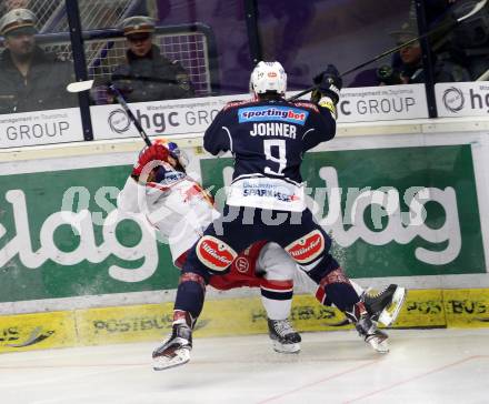 EBEL. Eishockey Bundesliga. EC VSV gegen EC Red Bull Salzburg. Dustin Johner, (VSV), Konstantin Komarek  (Salzburg). Villach, am 15.3.2016.
Foto: Kuess 


---
pressefotos, pressefotografie, kuess, qs, qspictures, sport, bild, bilder, bilddatenbank