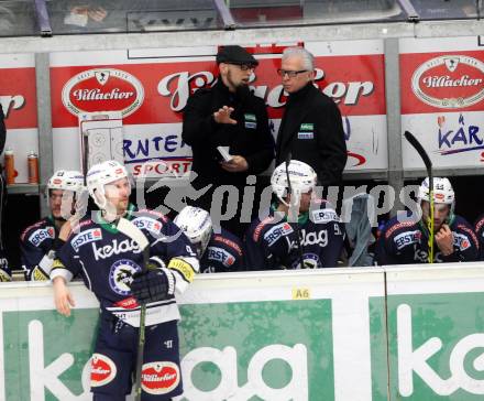 EBEL. Eishockey Bundesliga. EC VSV gegen EC Red Bull Salzburg. Markus Peintner, Greg Holst (VSV). Villach, am 15.3.2016.
Foto: Kuess 


---
pressefotos, pressefotografie, kuess, qs, qspictures, sport, bild, bilder, bilddatenbank