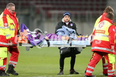 Fussball Sky go Erste Liga. SK Austria Klagenfurt gegen SC Wiener Neustadt.  Patrik Eler, verletzt (Klagenfurt). Klagenfurt, am 15.3.2016.
Foto: Kuess
---
pressefotos, pressefotografie, kuess, qs, qspictures, sport, bild, bilder, bilddatenbank