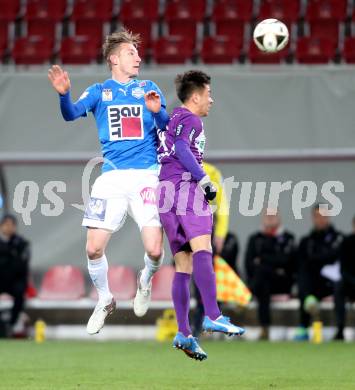 Fussball Sky go Erste Liga. SK Austria Klagenfurt gegen SC Wiener Neustadt.  Eric Zachhuber,  (Klagenfurt), Florian Sittsam (Wiener Neustadt). Klagenfurt, am 15.3.2016.
Foto: Kuess
---
pressefotos, pressefotografie, kuess, qs, qspictures, sport, bild, bilder, bilddatenbank