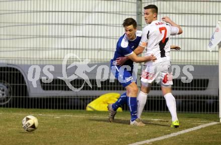 Fussball Kaerntner Liga. SAK gegen ATSV Wolfsberg. Darjan Aleksic, (SAK),  Alexander Kirisits (Wolfsberg). Welzenegg, am 18.3.2016.
Foto: Kuess
---
pressefotos, pressefotografie, kuess, qs, qspictures, sport, bild, bilder, bilddatenbank