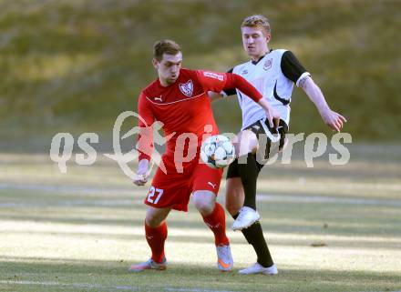 Fussball Kaerntner Liga. ATUS Ferlach gegen Maria Saal. Saverio Amoroso,  (Ferlach), Kevin Puschl Schliefnig (Maria Saal). Ferlach, am 19.3.2016.
Foto: Kuess
---
pressefotos, pressefotografie, kuess, qs, qspictures, sport, bild, bilder, bilddatenbank