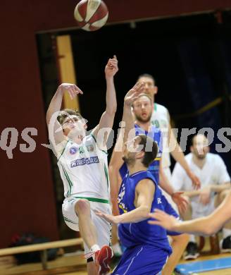 Basketball 2. Bundesliga 2015/16 VF Spiel 1. KOS Celovec gegen Radenthein Garnets. Ziga Erculj, (KOS Celovec), Matej Pirija  (Radenthein). Klagenfurt, 19.3.2016.
Foto: Kuess
---
pressefotos, pressefotografie, kuess, qs, qspictures, sport, bild, bilder, bilddatenbank