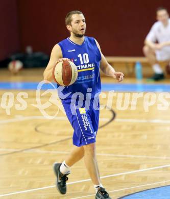 Basketball 2. Bundesliga 2015/16 VF Spiel 1. KOS Celovec gegen Radenthein Garnets. Matej Pirija (Radenthein). Klagenfurt, 19.3.2016.
Foto: Kuess
---
pressefotos, pressefotografie, kuess, qs, qspictures, sport, bild, bilder, bilddatenbank