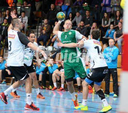 Handball Bundesliga. Oberes Play Off. Schlafraum.at gegen SC Ferlach. Leopold Wagner,  (HCK), Risto Arnaudovski,  Mathias Rath (SCF). Viktring, am 19.3.2016.
Foto: Kuess
---
pressefotos, pressefotografie, kuess, qs, qspictures, sport, bild, bilder, bilddatenbank