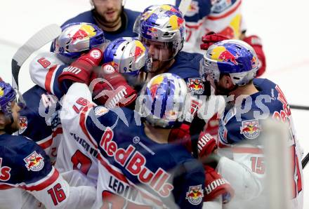 EBEL. Eishockey Bundesliga. EC VSV gegen EC Red Bull Salzburg. Torjubel (Salzburg). Villach, am 20.3.2016.
Foto: Kuess 


---
pressefotos, pressefotografie, kuess, qs, qspictures, sport, bild, bilder, bilddatenbank