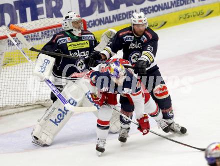 EBEL. Eishockey Bundesliga. EC VSV gegen EC Red Bull Salzburg. Jean Philippe Lamoureux, Markus Schlacher, (VSV), Andreas Kristler (Salzburg). Villach, am 24.3.2016.
Foto: Kuess 


---
pressefotos, pressefotografie, kuess, qs, qspictures, sport, bild, bilder, bilddatenbank