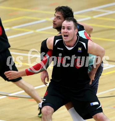 Basketball 2. Bundesliga 2015/16 Playoff Viertelfinale 1.Spiel. Villach Raiders gegen Mistelbach Mustangs. Marko Kolaric, (Villach), Edivard Ovcak  (Mistelbach). Villach, 20.3.2016.
Foto: Kuess
---
pressefotos, pressefotografie, kuess, qs, qspictures, sport, bild, bilder, bilddatenbank