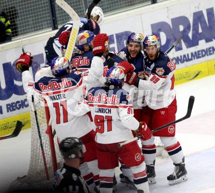 EBEL. Eishockey Bundesliga. EC VSV gegen EC Red Bull Salzburg. Jubel  (Salzburg). Villach, am 24.3.2016.
Foto: Kuess 


---
pressefotos, pressefotografie, kuess, qs, qspictures, sport, bild, bilder, bilddatenbank