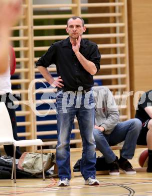 Basketball 2. Bundesliga 2015/16 Playoff Viertelfinale 1.Spiel. Villach Raiders gegen Mistelbach Mustangs. Trainer Martin Weissenboeck (Mistelbach). Villach, 20.3.2016.
Foto: Kuess
---
pressefotos, pressefotografie, kuess, qs, qspictures, sport, bild, bilder, bilddatenbank