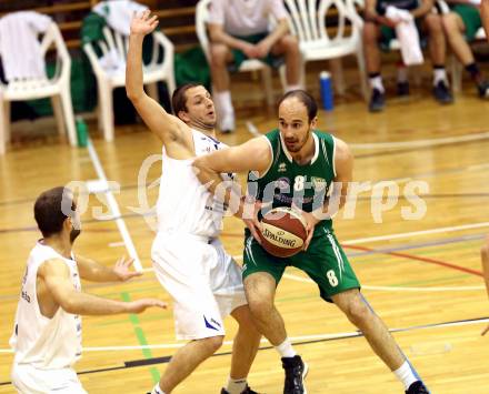 Basketball 2. Bundesliga. Viertelfinale. WSG Radenthein Garnets gegen KOS Celovec. Matej Pirija (Radenthein), Jakob Strazar (KOS). Radenthein, am 26.3.2016.
Foto: Kuess
---
pressefotos, pressefotografie, kuess, qs, qspictures, sport, bild, bilder, bilddatenbank