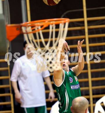 Basketball 2. Bundesliga. Viertelfinale. WSG Radenthein Garnets gegen KOS Celovec. Andi Smrtnik (KOS). Radenthein, am 26.3.2016.
Foto: Kuess
---
pressefotos, pressefotografie, kuess, qs, qspictures, sport, bild, bilder, bilddatenbank