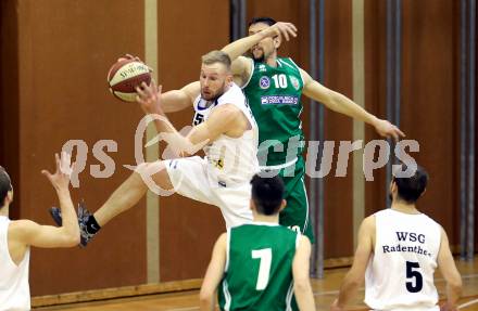 Basketball 2. Bundesliga. Viertelfinale. WSG Radenthein Garnets gegen KOS Celovec. Jure Misic (Radenthein), Grega Mali (KOS). Radenthein, am 26.3.2016.
Foto: Kuess
---
pressefotos, pressefotografie, kuess, qs, qspictures, sport, bild, bilder, bilddatenbank