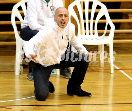 Basketball 2. Bundesliga. Viertelfinale. WSG Radenthein Garnets gegen KOS Celovec. Trainer Rok Zupan (KOS). Radenthein, am 26.3.2016.
Foto: Kuess
---
pressefotos, pressefotografie, kuess, qs, qspictures, sport, bild, bilder, bilddatenbank