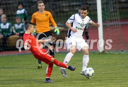 Fussball Kaerntner Liga. Voelkermarkt gegen ATUS Ferlach. Michael Fick,  (Voelkermarkt), Dominik Mak (Ferlach). Voelkermarkt, am 1.4.2016.
Foto: Kuess
---
pressefotos, pressefotografie, kuess, qs, qspictures, sport, bild, bilder, bilddatenbank