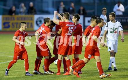 Fussball Kaerntner Liga. Voelkermarkt gegen ATUS Ferlach. Torjubel Ernst Golautschnig  (Ferlach). Voelkermarkt, am 1.4.2016.
Foto: Kuess
---
pressefotos, pressefotografie, kuess, qs, qspictures, sport, bild, bilder, bilddatenbank