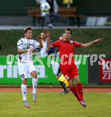 Fussball Kaerntner Liga. Voelkermarkt gegen ATUS Ferlach. Daniel Arneitz,  (Voelkermarkt), Martin Sustersic (Ferlach). Voelkermarkt, am 1.4.2016.
Foto: Kuess
---
pressefotos, pressefotografie, kuess, qs, qspictures, sport, bild, bilder, bilddatenbank