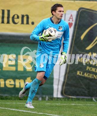 Fussball Kaerntner Liga. SAK gegen Bleiburg.  Thomas Poek  (Bleiburg). Welzenegg, am 8.4.2016.
Foto: Kuess
---
pressefotos, pressefotografie, kuess, qs, qspictures, sport, bild, bilder, bilddatenbank