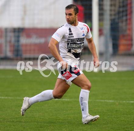 Fussball Kaerntner Liga. SAK gegen Bleiburg. Murat Veliu (SAK). Welzenegg, am 8.4.2016.
Foto: Kuess
---
pressefotos, pressefotografie, kuess, qs, qspictures, sport, bild, bilder, bilddatenbank