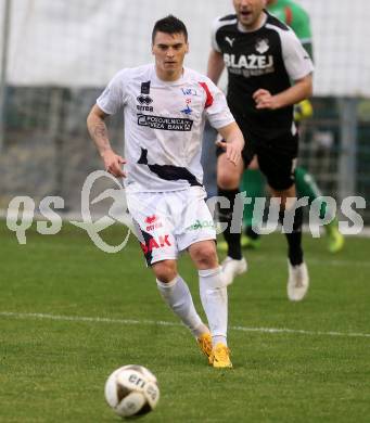 Fussball Kaerntner Liga. SAK gegen Bleiburg. Tadej Zagar Knez (SAK). Welzenegg, am 8.4.2016.
Foto: Kuess
---
pressefotos, pressefotografie, kuess, qs, qspictures, sport, bild, bilder, bilddatenbank