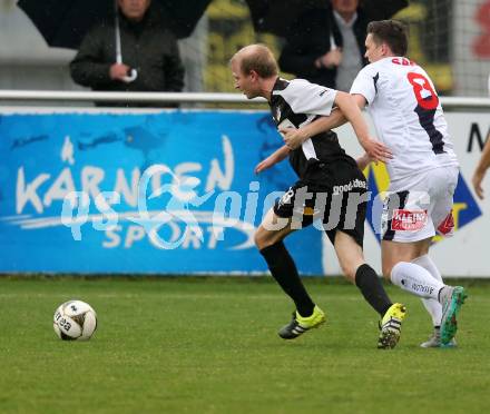 Fussball Kaerntner Liga. SAK gegen Bleiburg. Zdravko Koletnik, (SAK),  Dejan Verdel (Bleiburg). Welzenegg, am 8.4.2016.
Foto: Kuess
---
pressefotos, pressefotografie, kuess, qs, qspictures, sport, bild, bilder, bilddatenbank