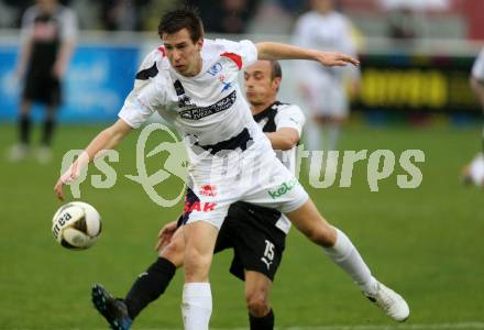 Fussball Kaerntner Liga. SAK gegen Bleiburg. Philipp Diex, (SAK),  Daniel Canzi (Bleiburg). Welzenegg, am 8.4.2016.
Foto: Kuess
---
pressefotos, pressefotografie, kuess, qs, qspictures, sport, bild, bilder, bilddatenbank