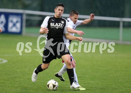 Fussball Kaerntner Liga. SAK gegen Bleiburg. Dejan Podbreznik,  (SAK),  Daniel Horst Ramsauer (Bleiburg). Welzenegg, am 8.4.2016.
Foto: Kuess
---
pressefotos, pressefotografie, kuess, qs, qspictures, sport, bild, bilder, bilddatenbank