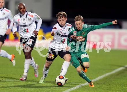 Fussball tipico Bundesliga. RZ Pellets WAC gegen SK Rapid Wien. Marc Andre Schmerboeck,  (WAC), Florian Kainz (Wien). Lavanttal Arena Wolfsberg, am 9.4.2016.
Foto: Kuess
---
pressefotos, pressefotografie, kuess, qs, qspictures, sport, bild, bilder, bilddatenbank