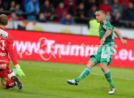 Fussball tipico Bundesliga. RZ Pellets WAC gegen SK Rapid Wien. Steffen Hofmann,  (WAC), Alexander Kofler (Wien). Lavanttal Arena Wolfsberg, am 9.4.2016.
Foto: Kuess
---
pressefotos, pressefotografie, kuess, qs, qspictures, sport, bild, bilder, bilddatenbank