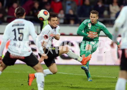 Fussball tipico Bundesliga. RZ Pellets WAC gegen SK Rapid Wien. Thomas Zuendel,  (WAC), Louis Schaub (Wien). Lavanttal Arena Wolfsberg, am 9.4.2016.
Foto: Kuess
---
pressefotos, pressefotografie, kuess, qs, qspictures, sport, bild, bilder, bilddatenbank