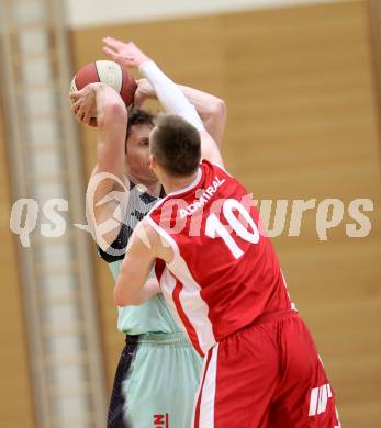 Basketball 2. Bundesliga 2015/16 Playoff Halbfinale 2.Spiel. Villach Raiders gegen St. Poelten Dragons. Simon Finzgar (Villach), Andreas Bauch (St. Poelten). Villach, 9.4.2016.
Foto: Kuess
---
pressefotos, pressefotografie, kuess, qs, qspictures, sport, bild, bilder, bilddatenbank