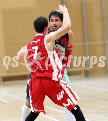 Basketball 2. Bundesliga 2015/16 Playoff Halbfinale 2.Spiel. Villach Raiders gegen St. Poelten Dragons. Marko Kolaric (Villach), Martin Speiser (St. Poelten). Villach, 9.4.2016.
Foto: Kuess
---
pressefotos, pressefotografie, kuess, qs, qspictures, sport, bild, bilder, bilddatenbank