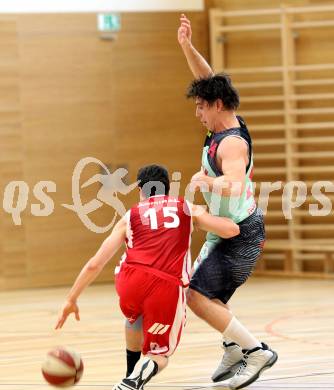 Basketball 2. Bundesliga 2015/16 Playoff Halbfinale 2.Spiel. Villach Raiders gegen St. Poelten Dragons. Andreas Kuttnig, (Villach),  Hannes Obermann (St. Poelten). Villach, 9.4.2016.
Foto: Kuess
---
pressefotos, pressefotografie, kuess, qs, qspictures, sport, bild, bilder, bilddatenbank