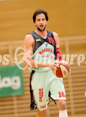 Basketball 2. Bundesliga 2015/16 Playoff Halbfinale 2.Spiel. Villach Raiders gegen St. Poelten Dragons. Marko Kolaric (Villach). Villach, 9.4.2016.
Foto: Kuess
---
pressefotos, pressefotografie, kuess, qs, qspictures, sport, bild, bilder, bilddatenbank