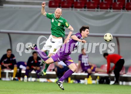 Fussball Sky Go Erste Liga. SK Austria Klagenfurt gegen Austria Lustenau.  Bernd Kager, (Klagenfurt), Mario Bolter  (Austria Lustenau). Klagenfurt, am 12.4.2016.
Foto: Kuess
---
pressefotos, pressefotografie, kuess, qs, qspictures, sport, bild, bilder, bilddatenbank