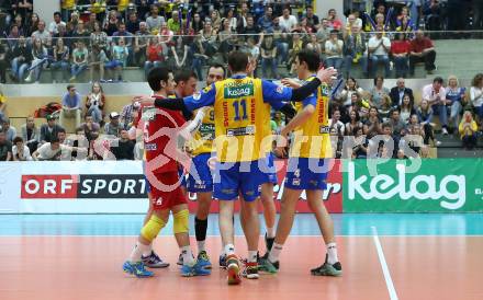 Volleyball AVL. Finale. SK Posojilnica  Aich/Dob gegen HYPO Tirol.  Jubel (Aich/Dob). Bleiburg, am 16.4.2016.
Foto: Kuess
---
pressefotos, pressefotografie, kuess, qs, qspictures, sport, bild, bilder, bilddatenbank