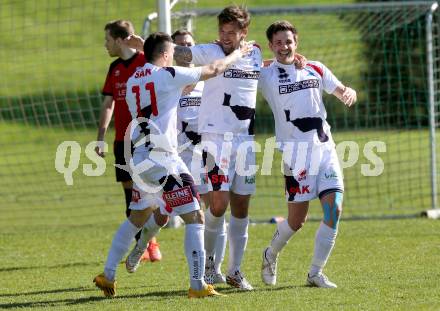 Fussball Kaerntner Liga. Maria Saal gegen SAK. Torjubel Michael Kirisits, Philipp Diex, Tadej Zagar Knez  (SAK). Maria Saal, am 16.4.2016.
Foto: Kuess
---
pressefotos, pressefotografie, kuess, qs, qspictures, sport, bild, bilder, bilddatenbank