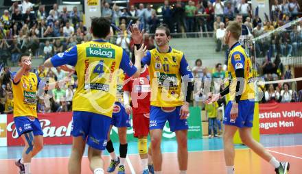 Volleyball AVL. Finale. SK Posojilnica  Aich/Dob gegen HYPO Tirol.  Jubel (Aich/Dob). Bleiburg, am 16.4.2016.
Foto: Kuess
---
pressefotos, pressefotografie, kuess, qs, qspictures, sport, bild, bilder, bilddatenbank