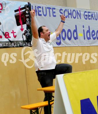 Volleyball AVL. Finale. SK Posojilnica  Aich/Dob gegen HYPO Tirol.  Jubel Martin Micheu (Aich/Dob). Bleiburg, am 16.4.2016.
Foto: Kuess
---
pressefotos, pressefotografie, kuess, qs, qspictures, sport, bild, bilder, bilddatenbank